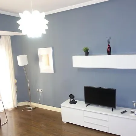 Apartament Antolin Yellow Door *