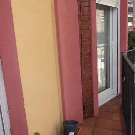 Antolin Yellow Door Appartement