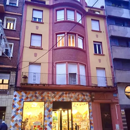 Antolin Yellow Door Апартаменты