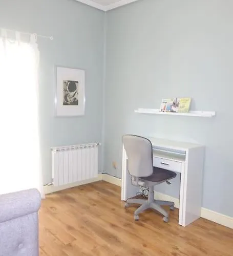 Antolin Yellow Door *