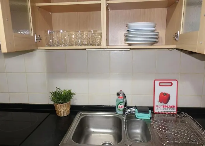 Antolin Yellow Door Appartement Ponferrada